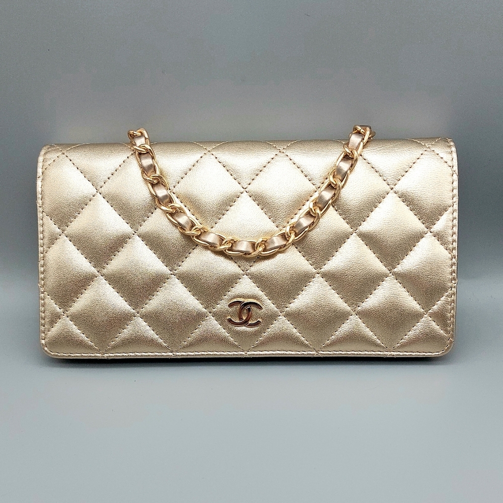 💛CHANEL Gold Quilted Leather Wallet/Clutch💛